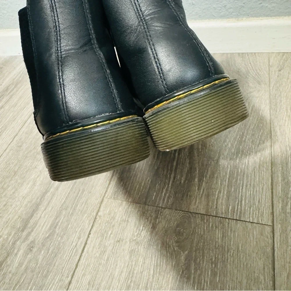 Dr. Martens Youth 2976 Slip Resistant Leather Chelsea Black‎ Casual Punk Boots 4